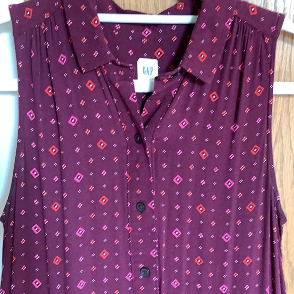 Cute Gap dress. - Picture 2 of 4